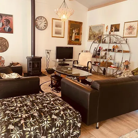 Stunning Island With African Asian Vibe *